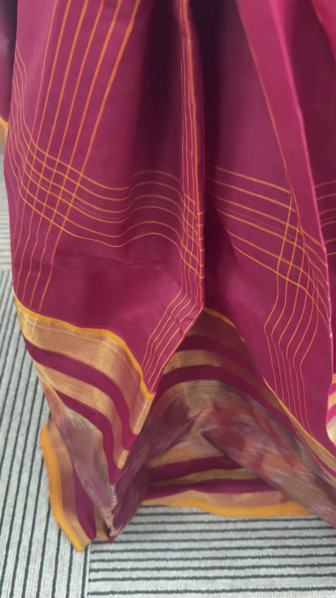 Aruni Vaayu Saree