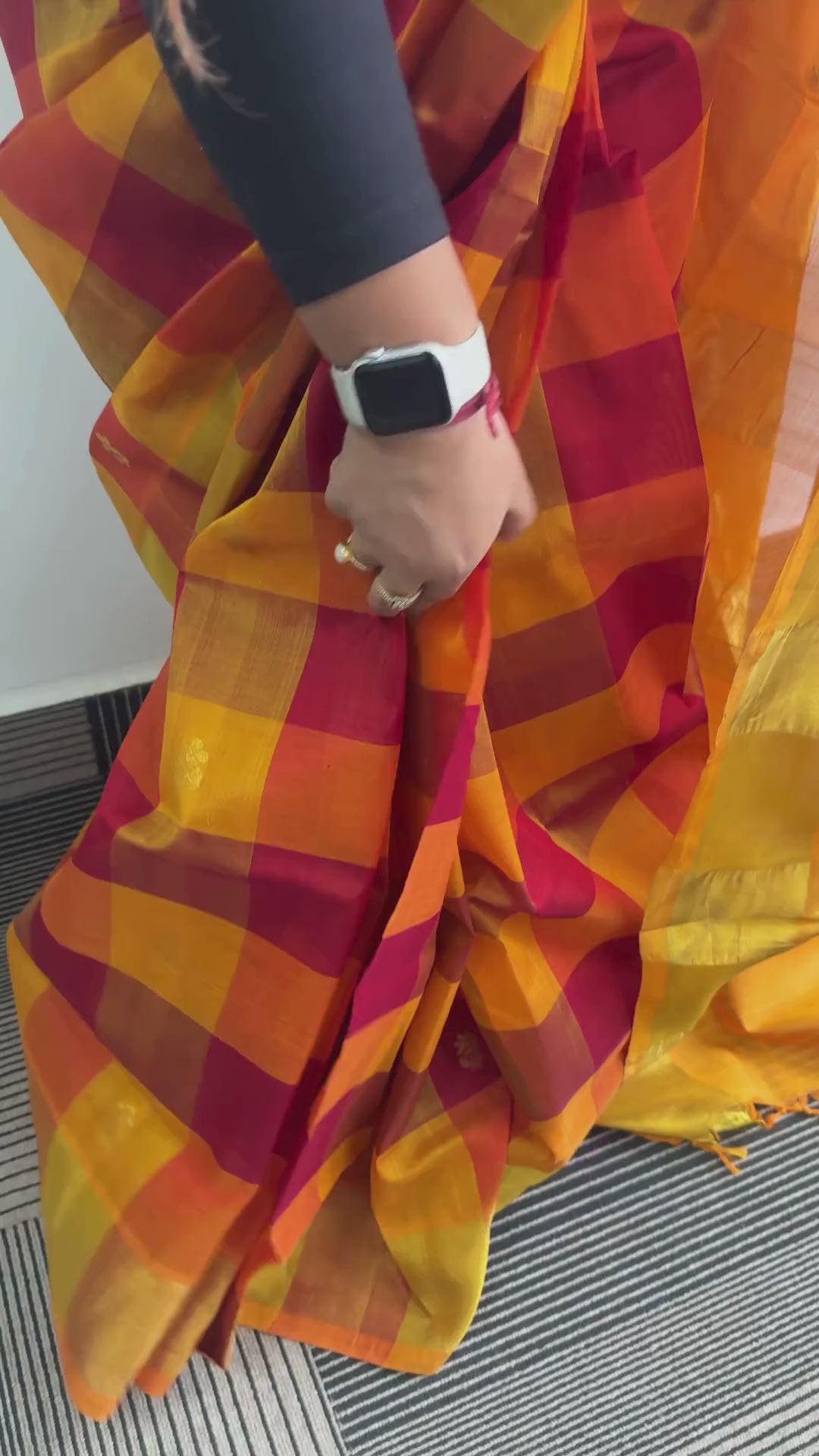 Abeer Vaayu Saree